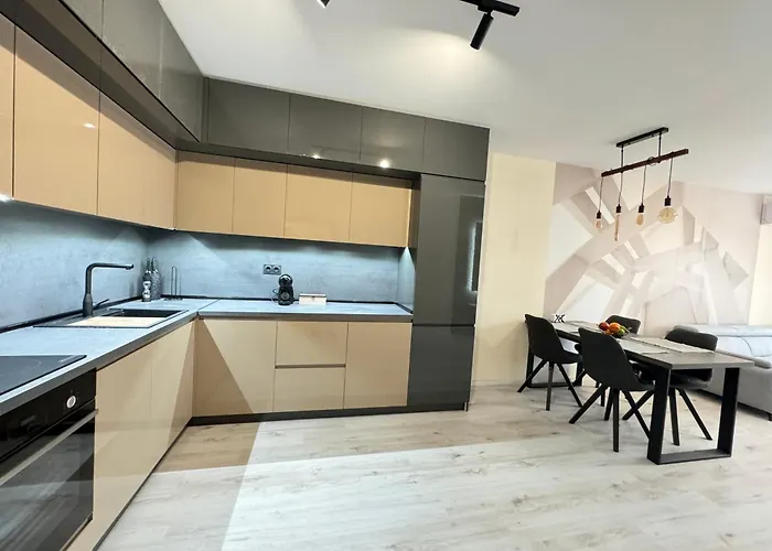 Апартамент South Bay Luxury *