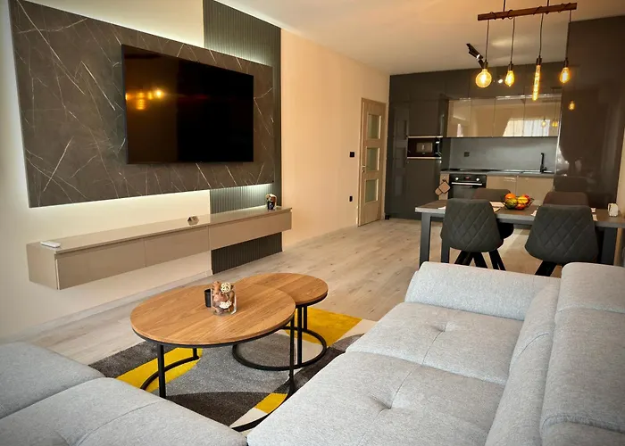 Апартамент South Bay Luxury *