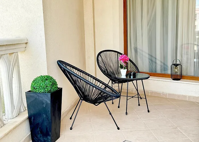 South Bay Luxury Варна